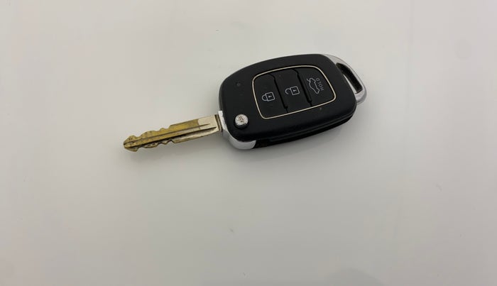 2022 Hyundai GRAND I10 NIOS SPORTZ 1.2 KAPPA VTVT CNG, CNG, Manual, 49,692 km, Key Close Up