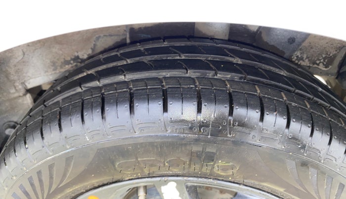 2022 Hyundai GRAND I10 NIOS SPORTZ 1.2 KAPPA VTVT CNG, CNG, Manual, 49,692 km, Left Rear Tyre Tread