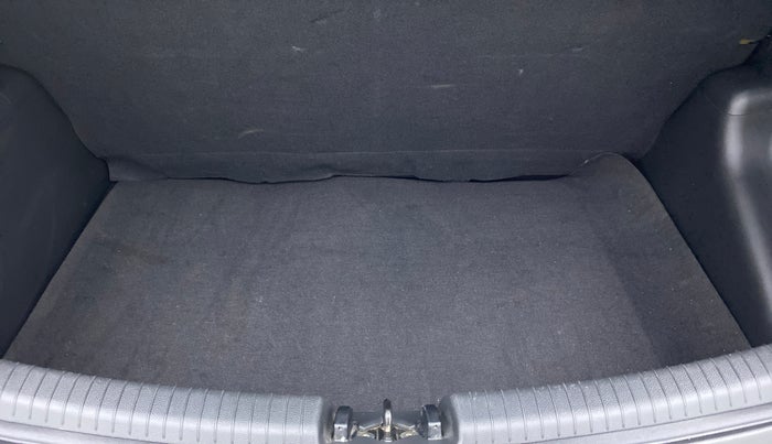 2018 Hyundai Grand i10 SPORTZ O 1.2, Petrol, Manual, 46,431 km, Boot Inside