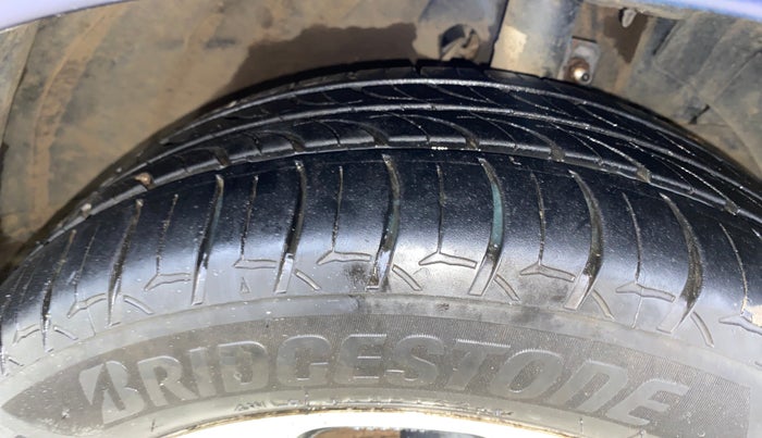 2019 Toyota Glanza G ISG, Petrol, Manual, 1,19,623 km, Right Front Tyre Tread