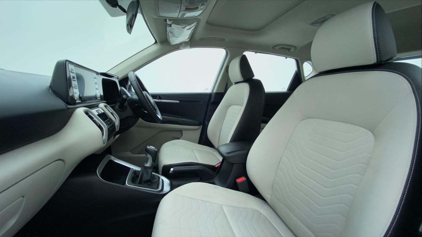 2021 KIA SONET HTX 1.0 IMT, Petrol, Manual, 13,373 km, Right Side Front Door Cabin