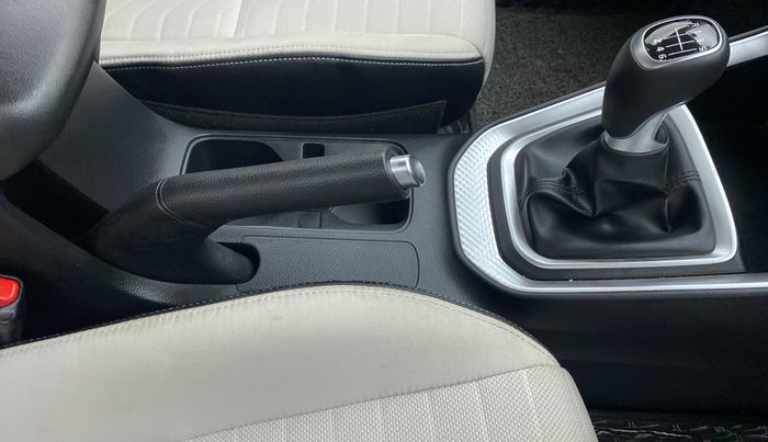 2021 KIA SONET HTX 1.0 IMT, Petrol, Manual, 13,373 km, Gear Lever
