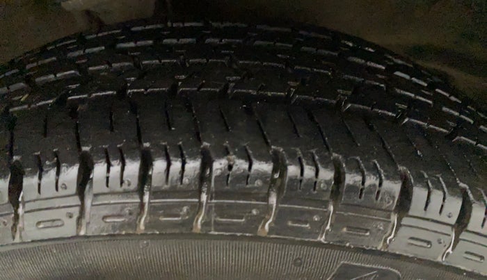 2018 Maruti Alto K10 VXI, Petrol, Manual, 10,668 km, Left Front Tyre Tread
