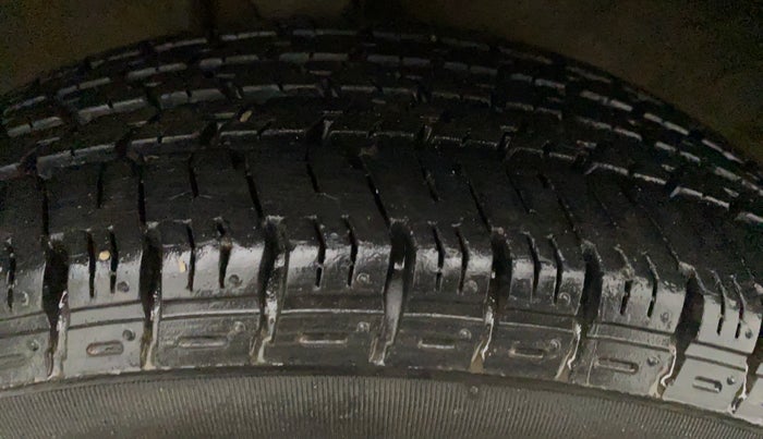 2018 Maruti Alto K10 VXI, Petrol, Manual, 10,668 km, Right Front Tyre Tread
