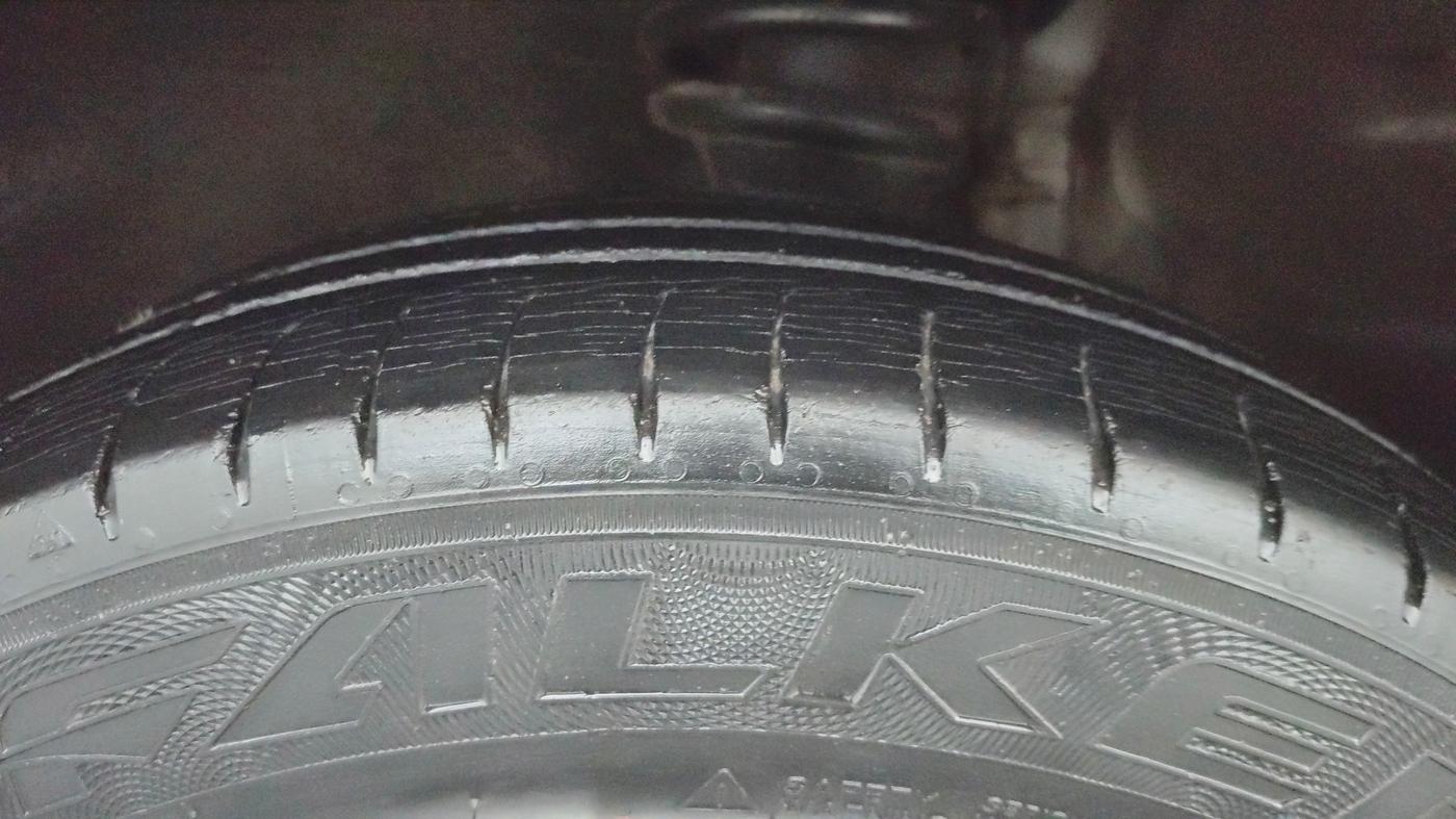 2014 Maruti Alto 800 LXI CNG, CNG, Manual, 1,30,756 km, Left Front Tyre Tread