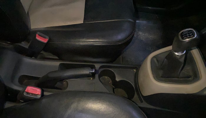 2014 Hyundai Grand i10 SPORTZ 1.2 KAPPA VTVT, Petrol, Manual, 52,075 km, Gear Lever