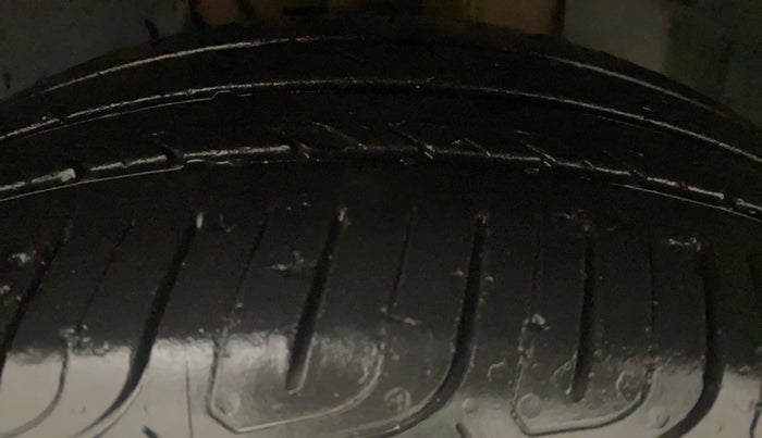 2022 Tata ALTROZ XZA PLUS, Petrol, Automatic, 24,918 km, Left Front Tyre Tread