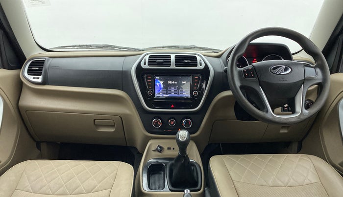 2018 Mahindra TUV300 T10, Diesel, Manual, 94,093 km, Dashboard