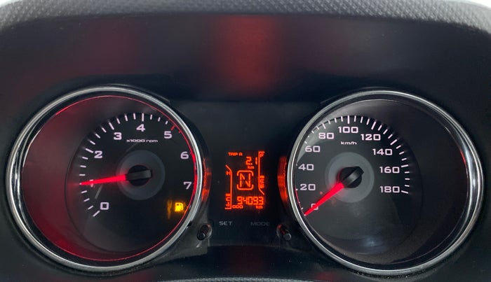 2018 Mahindra TUV300 T10, Diesel, Manual, 94,093 km, Odometer Image