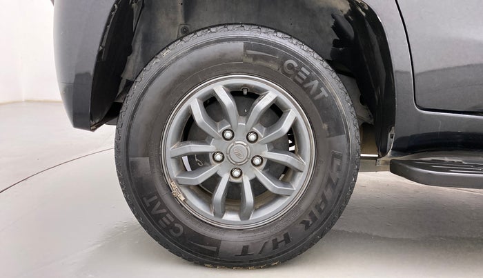2018 Mahindra TUV300 T10, Diesel, Manual, 94,093 km, Right Rear Wheel