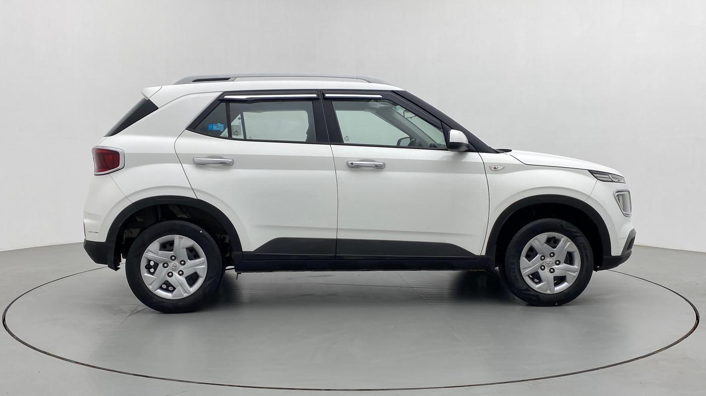 2021 Hyundai VENUE S 1.2, Petrol, Manual, 42,025 km, Right Side View