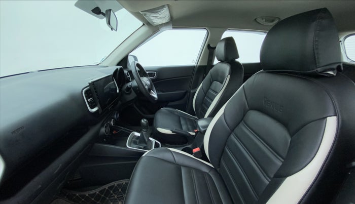 2021 Hyundai VENUE S 1.2, Petrol, Manual, 42,025 km, Right Side Front Door Cabin