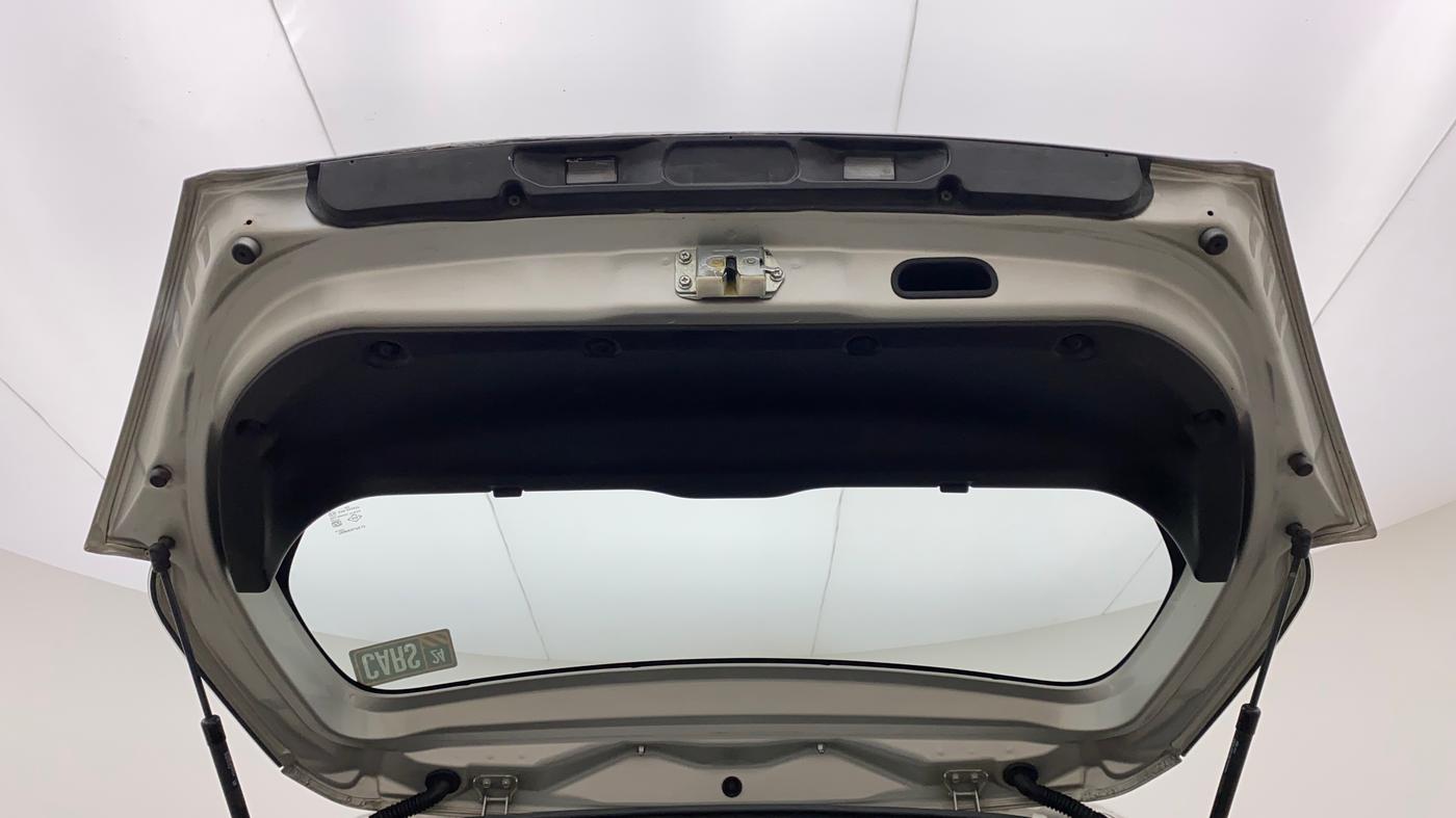 2014 Maruti Swift VXI, Petrol, Manual, 86,973 km, Boot Door Open