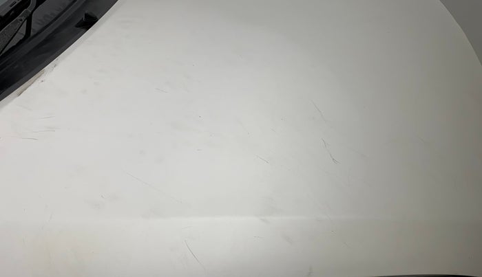 2014 Maruti Swift VXI, Petrol, Manual, 86,973 km, Bonnet (hood) - Minor scratches
