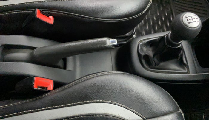 2014 Maruti Swift VXI, Petrol, Manual, 86,973 km, Gear Lever