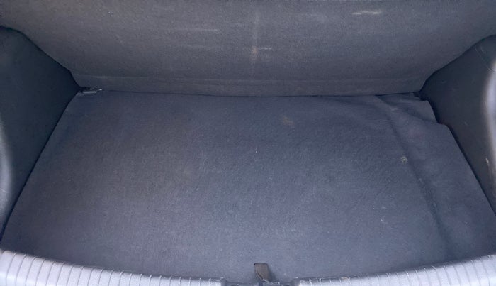 2013 Hyundai Grand i10 ASTA 1.2 KAPPA VTVT OPT, Petrol, Manual, 60,013 km, Boot Inside