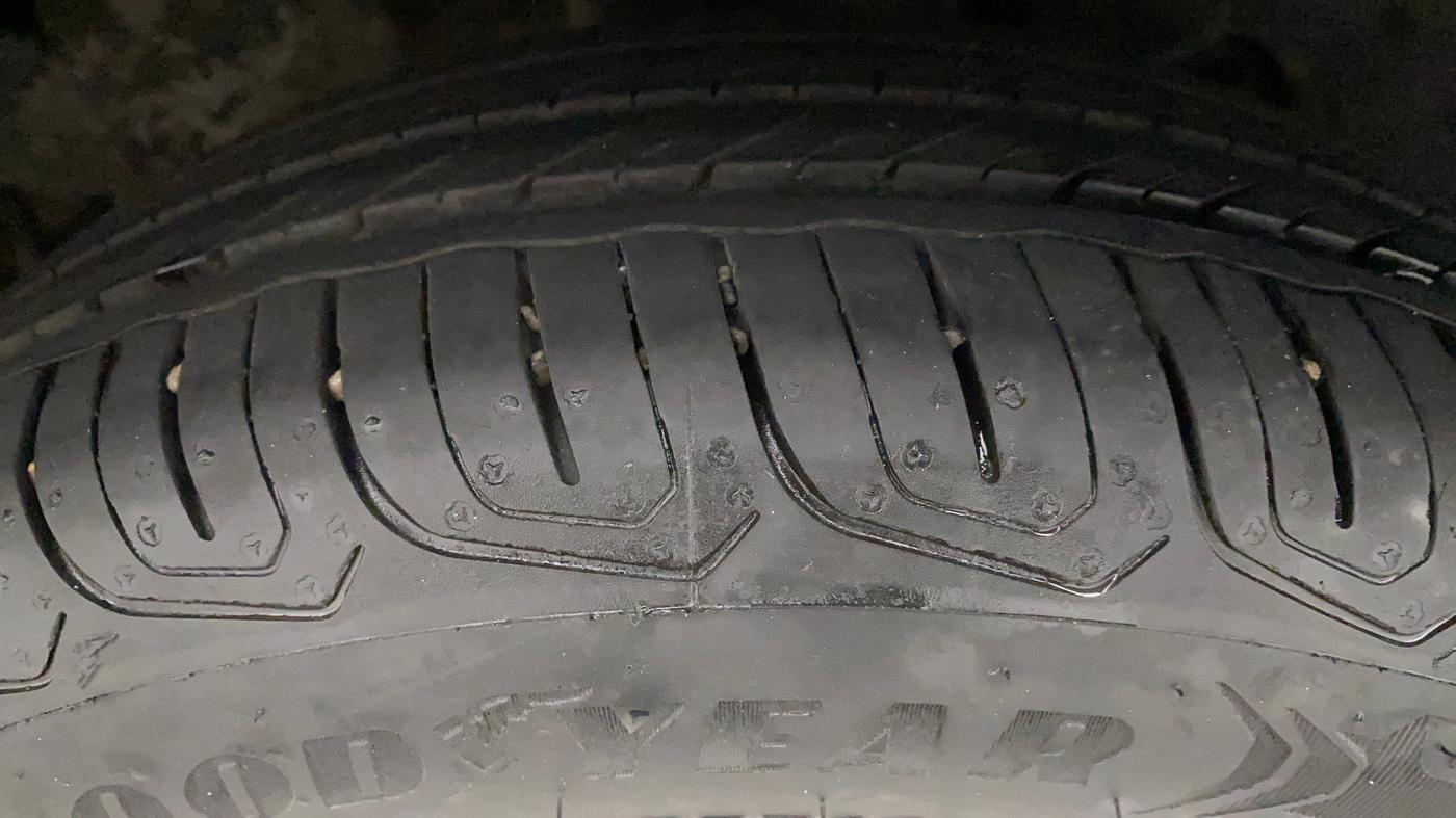 2017 Tata Tiago XZ PETROL, Petrol, Manual, 75,452 km, Right Rear Tyre Tread