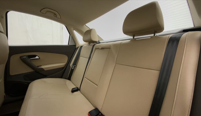 2016 Volkswagen Vento HIGHLINE PETROL, Petrol, Manual, 62,549 km, Right Side Rear Door Cabin