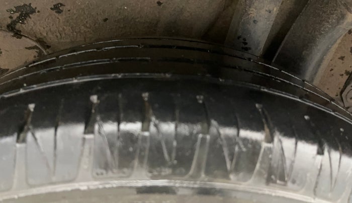 2020 KIA SONET HTX 1.0 IMT, Petrol, Manual, 77,635 km, Left Rear Tyre Tread