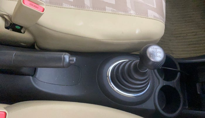 2012 Honda Brio S(O) MT, Petrol, Manual, 28,351 km, Gear Lever