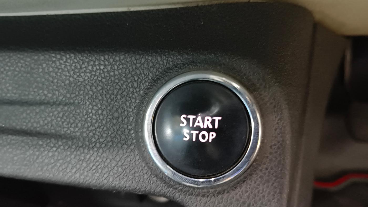 2018 Renault Captur RXT DIESEL DUAL TONE, Diesel, Manual, 92,525 km, Keyless Start/ Stop Button