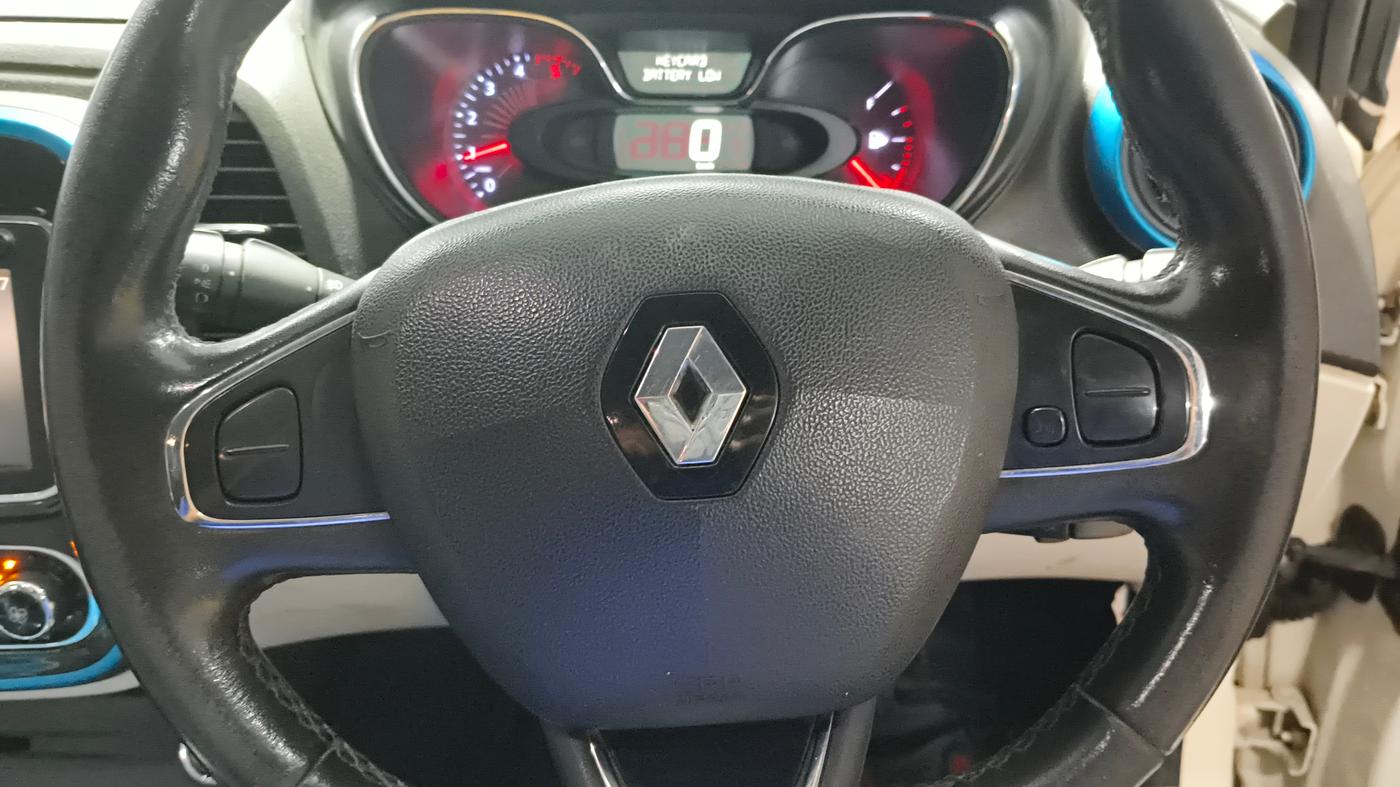 2018 Renault Captur RXT DIESEL DUAL TONE, Diesel, Manual, 92,525 km, Adaptive Cruise Control