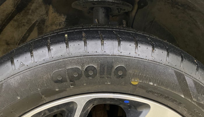 2021 Maruti Baleno ZETA CVT PETROL 1.2, Petrol, Automatic, 60,396 km, Right Front Tyre Tread