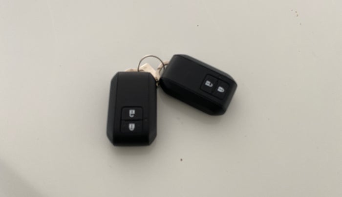 2021 Maruti Baleno ZETA CVT PETROL 1.2, Petrol, Automatic, 60,396 km, Key Close Up