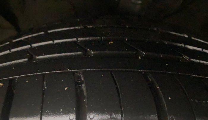 2022 KIA SELTOS HTX 1.5 PETROL, Petrol, Manual, 44,214 km, Left Front Tyre Tread