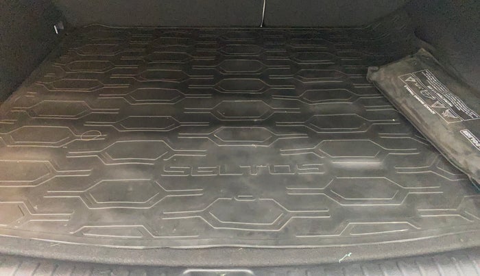 2022 KIA SELTOS HTX 1.5 PETROL, Petrol, Manual, 44,214 km, Boot Inside