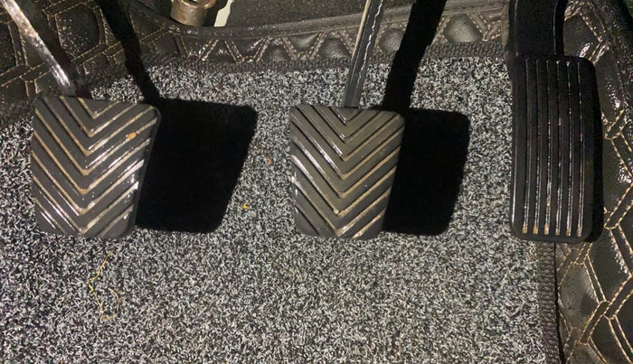 2022 KIA SELTOS HTX 1.5 PETROL, Petrol, Manual, 44,214 km, Pedals