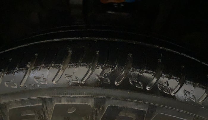 2023 Nissan MAGNITE XV PREMIUM TURBO CVT, Petrol, Automatic, 18,724 km, Left Front Tyre Tread