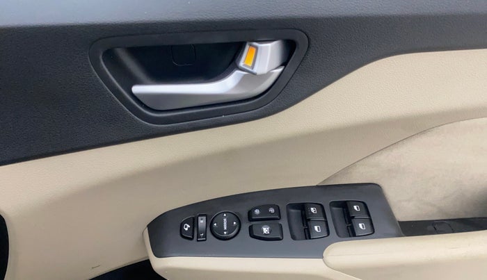 2021 Hyundai Verna SX 1.5 VTVT IVT, Petrol, Automatic, 40,313 km, Driver Side Door Panels Control