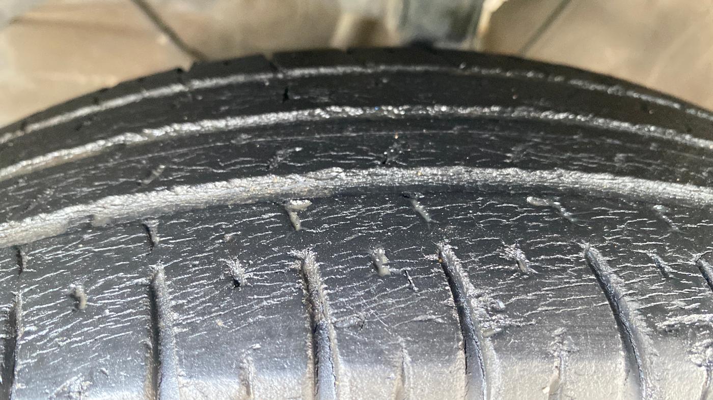 2019 Maruti Dzire VXI, Petrol, Manual, 74,680 km, Left Front Tyre Tread