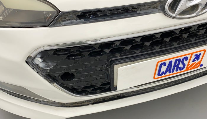2014 Hyundai Elite i20 SPORTZ 1.2, Petrol, Manual, 66,601 km, Front bumper - Chrome strip damage