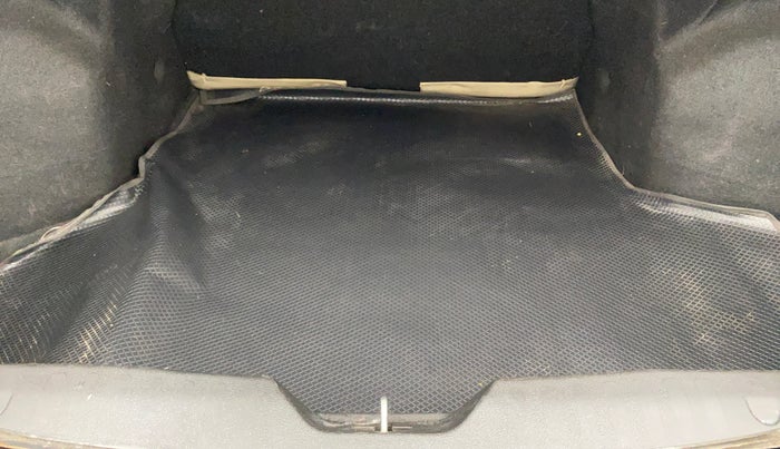 2015 Maruti Ciaz VXI+AT, Petrol, Automatic, 94,706 km, Boot Inside