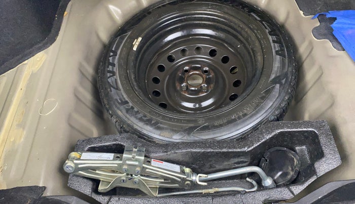 2015 Maruti Ciaz VXI+AT, Petrol, Automatic, 94,706 km, Spare Tyre