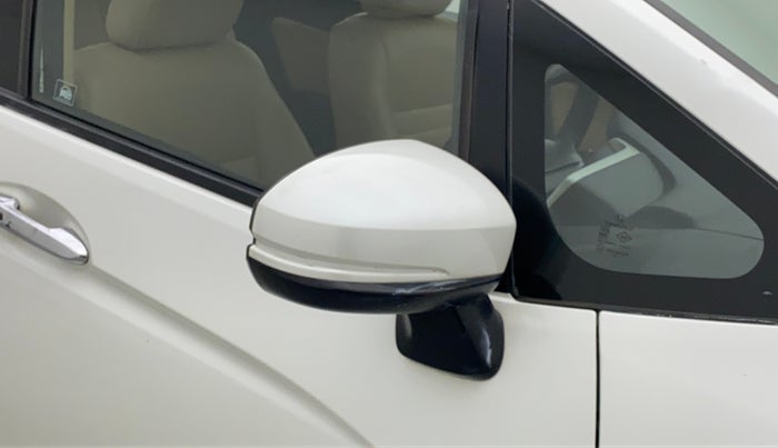 2019 Honda Jazz 1.2L I-VTEC V CVT, Petrol, Automatic, 15,375 km, Right rear-view mirror - Mirror motor not working