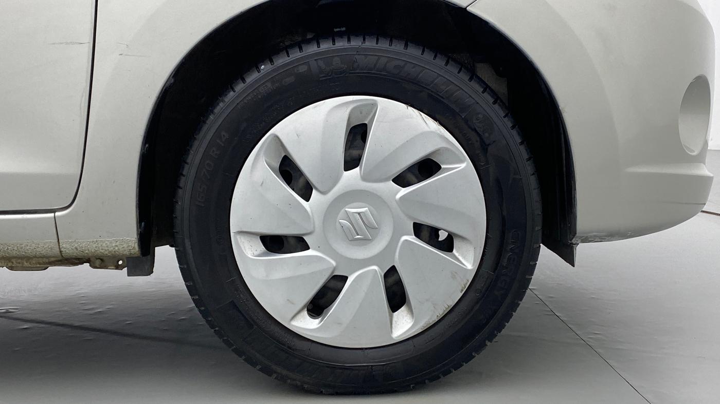 2014 Maruti Celerio VXI d, Petrol, Manual, 90,008 km, Right Front Wheel