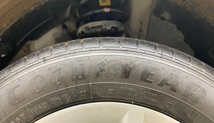 2020 Hyundai VENUE S 1.2, Petrol, Manual, 47,778 km, Right Front Tyre Tread