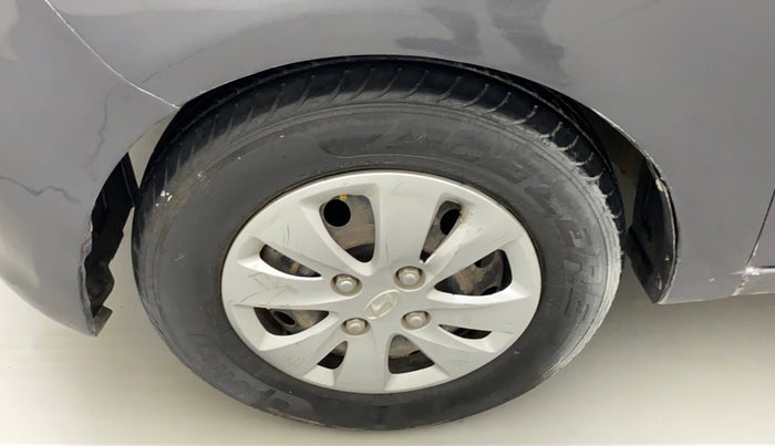 2012 Hyundai i10 MAGNA 1.2, Petrol, Manual, 59,627 km, Left front tyre - Minor crack