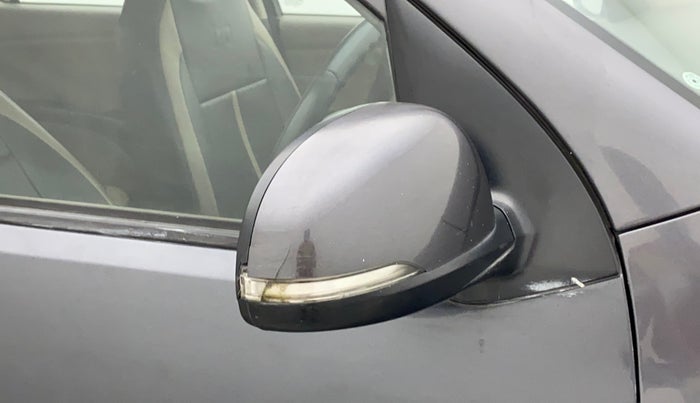 2012 Hyundai i10 MAGNA 1.2, Petrol, Manual, 59,627 km, Right rear-view mirror - Cover has minor damage