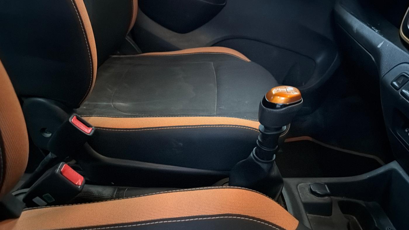 2019 Renault Kwid CLIMBER 1.0, Petrol, Manual, 21,129 km, Gear Lever