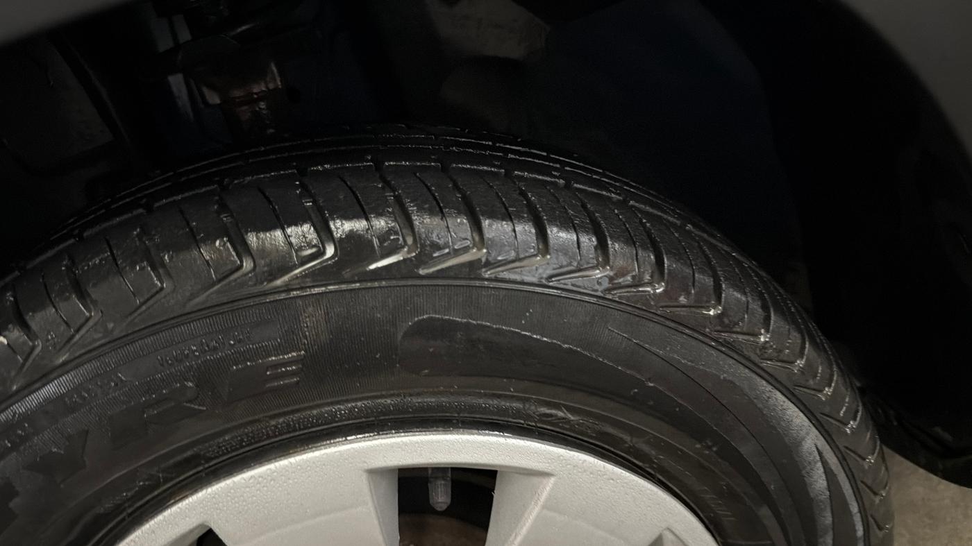 2019 Renault Kwid CLIMBER 1.0, Petrol, Manual, 21,129 km, Left Front Tyre Tread