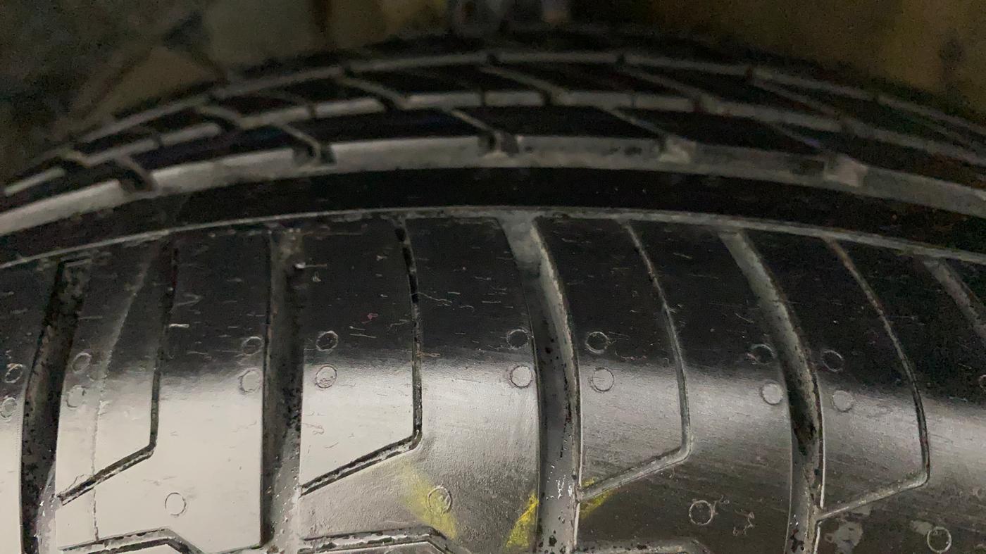 2017 Maruti Baleno ZETA PETROL 1.2, Petrol, Manual, 52,011 km, Left Front Tyre Tread