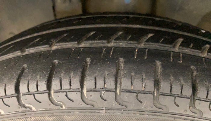 2018 Renault Kwid RXT 1.0 AMT (O), Petrol, Automatic, 44,462 km, Left Front Tyre Tread