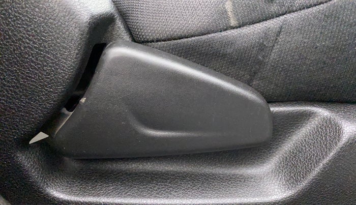 2018 Renault Kwid RXT 1.0 AMT (O), Petrol, Automatic, 44,462 km, Driver Side Adjustment Panel