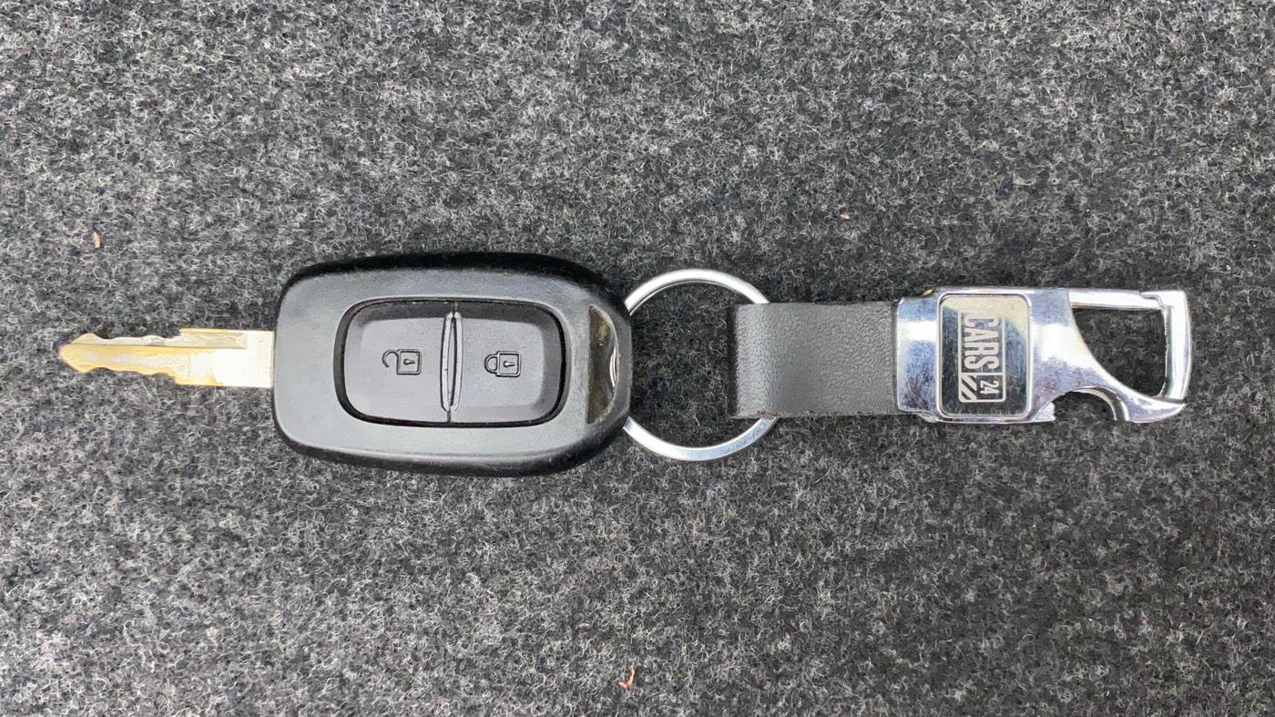 2018 Renault Kwid RXT 1.0 AMT (O), Petrol, Automatic, 44,462 km, Key Close Up