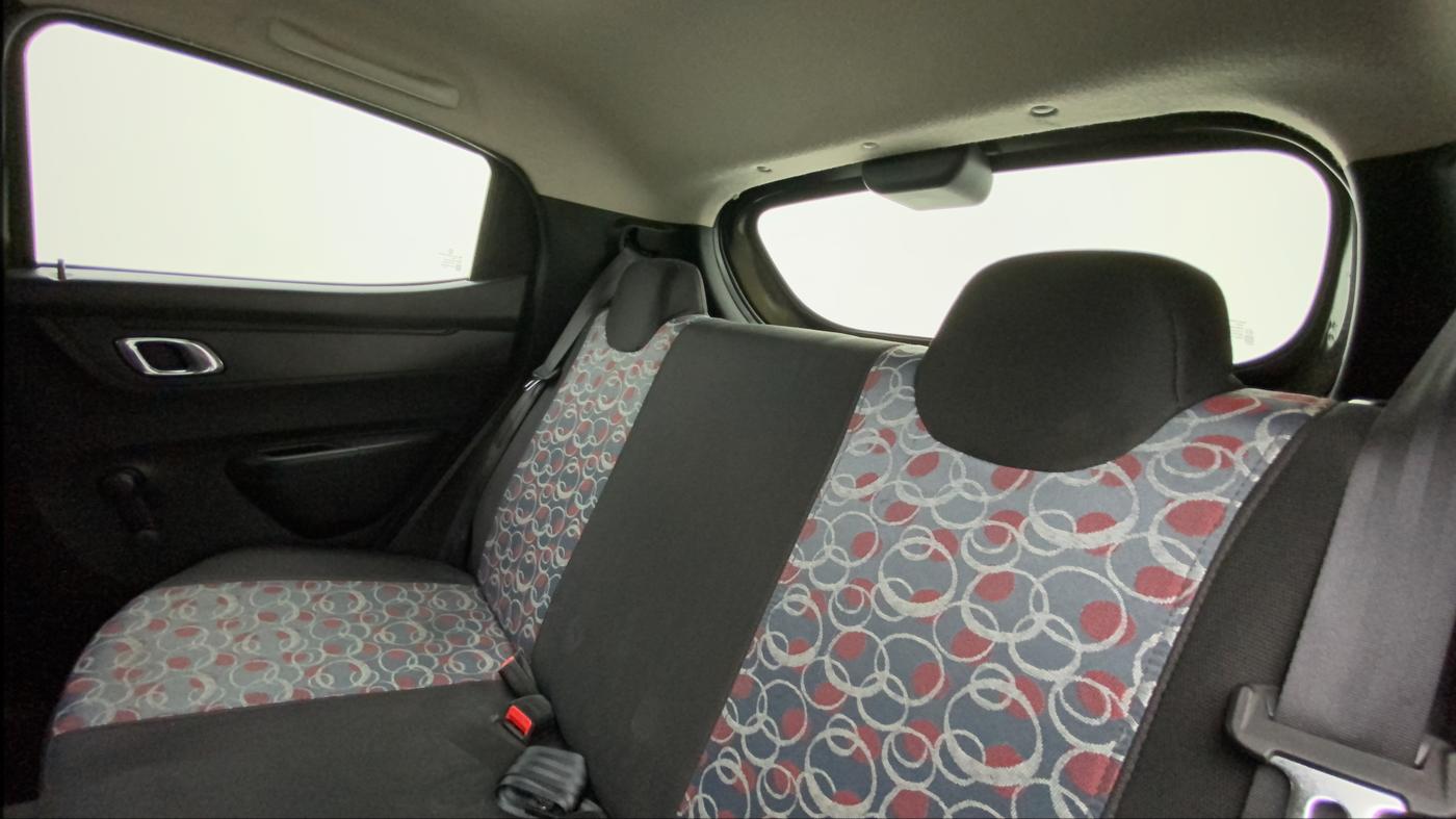 2018 Renault Kwid RXT 1.0 AMT (O), Petrol, Automatic, 44,462 km, Right Side Rear Door Cabin