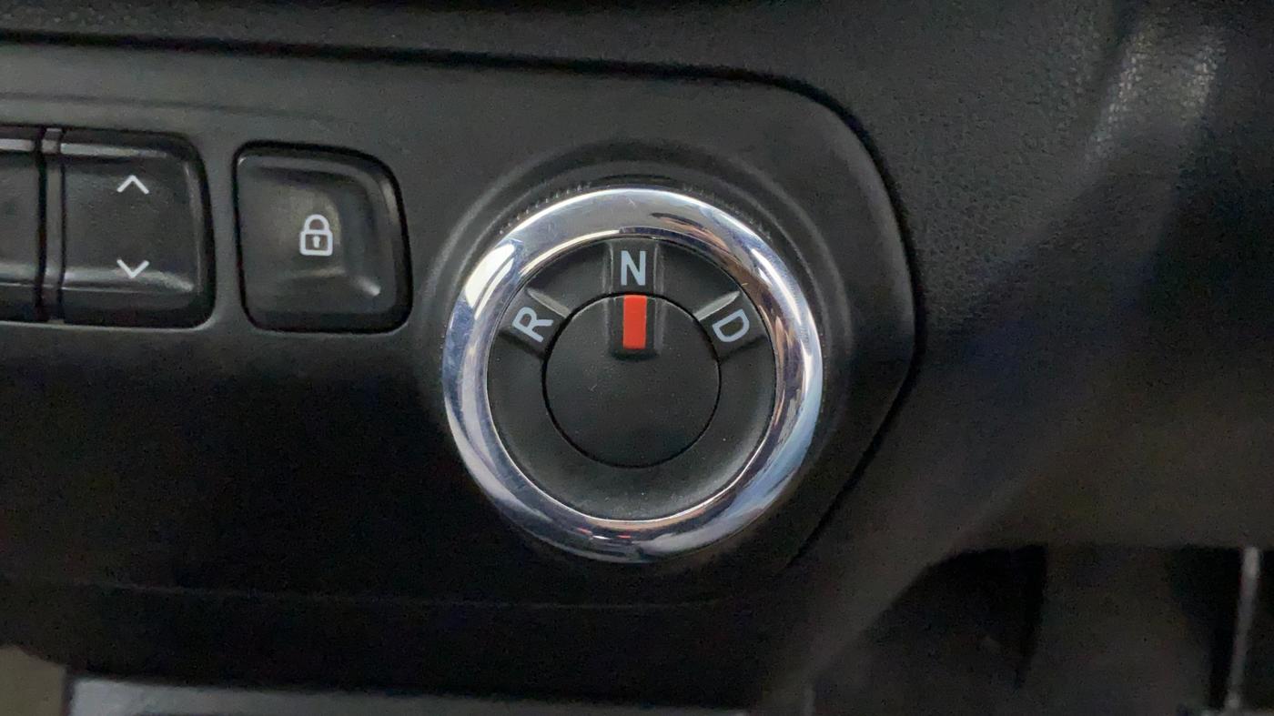 2018 Renault Kwid RXT 1.0 AMT (O), Petrol, Automatic, 44,462 km, Gear Lever